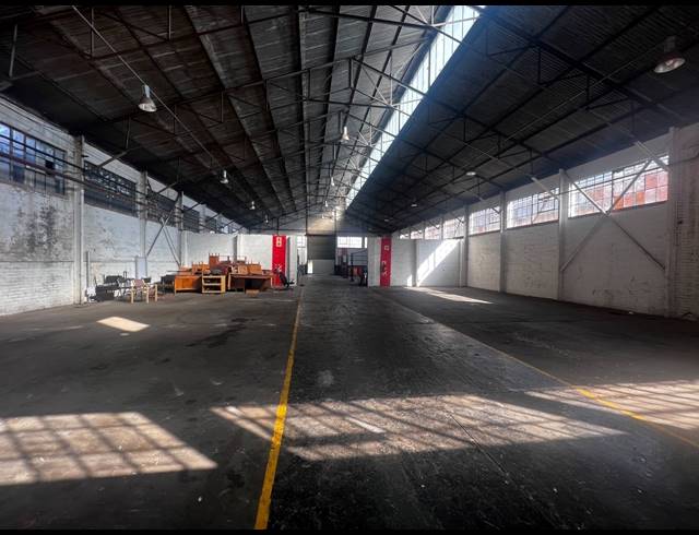 1,786M² FACTORY TO LET IN STEELEDALE